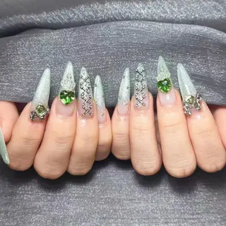 ネイル DIAMOND Nail🥇のネイルデザイン