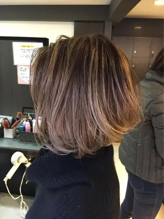 ミディアム カラコレなんば店所属・カラコレなんば TOPstylistのヘアスタイル