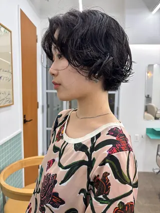 ショート カジュアルパーマ 🌿オグマショウのヘアスタイル