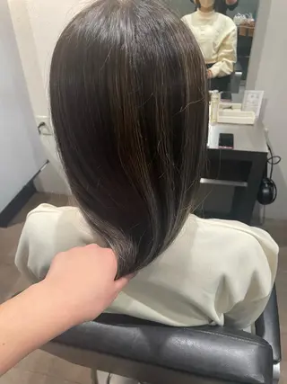 セミロング 石川 聖奈のヘアスタイル