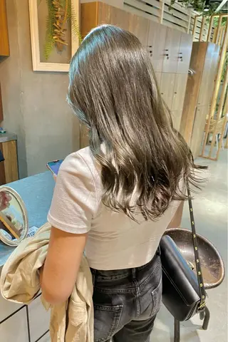 ロング カラー 菊地 紗矢のヘアスタイル