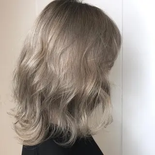 ミディアム カラー ヘアアレンジ 🍎吉川浩生 トップスタイリストのヘアスタイル