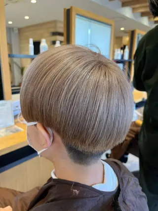 ショート カラー 名古屋/デザイン/ ブリーチ/松井亮磨のヘアスタイル