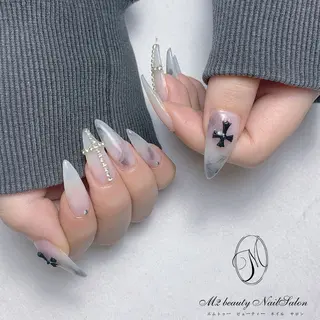 ネイル M2 BEAUTY リュウのネイルデザイン