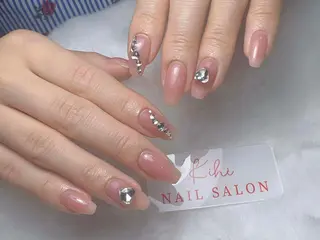 ネイル ユリ🎀長さだし/ パラジェル/持ち込みのネイルデザイン