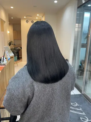 セミロング ブリーチカラー/ 細川はるかのヘアスタイル