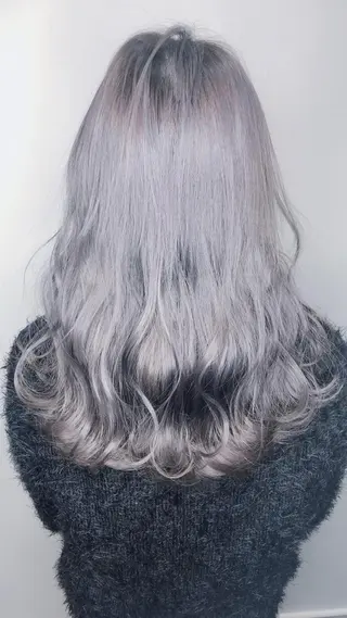 ロング カラー 髪質改善ioLu 伊藤サダキのヘアスタイル