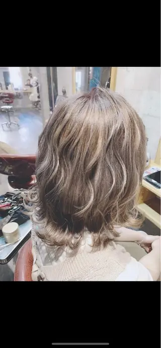 ミディアム カラー PANOL 秀島のヘアスタイル