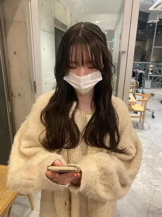 ロング カラー ヘアアレンジ SALOWIN原宿iori店所属・レイヤー🌟艶カラー 🕊まやのヘアスタイル