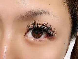 マツエク・マツパ YELLIO所属・YELLIO (エーリオ)のマツエク・マツパデザイン