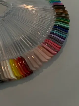 ネイル people所属・luster shihoのネイルデザイン