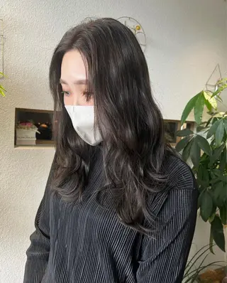 ロング カラー 狭間 千晴のヘアスタイル