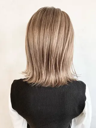 ミディアム 韓国レイヤーカット KOUKIのヘアスタイル