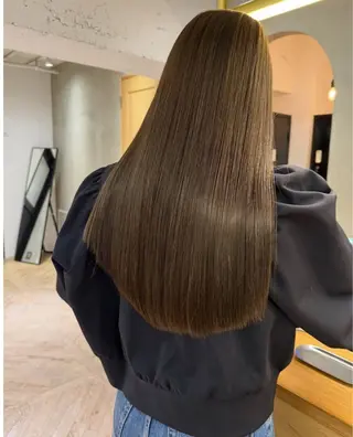 ロング カラースペシャリスト 🫧冨田翔のヘアスタイル