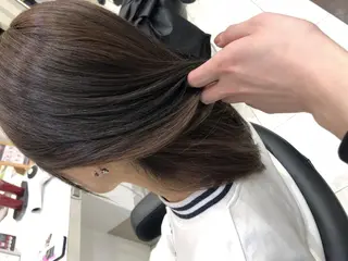 ミディアム 岸 保奈美のヘアスタイル