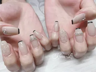 ネイル 芦辺 香奈のネイルデザイン