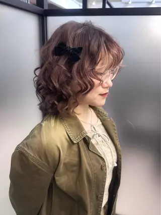 ミディアム カラー SALOWIN 原宿 IL Salice所属・MIMI🌻໋᳝݊ 個性派カラー⑅ ⸝꙳のヘアスタイル