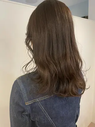 カラー 大迫 江梨のヘアスタイル