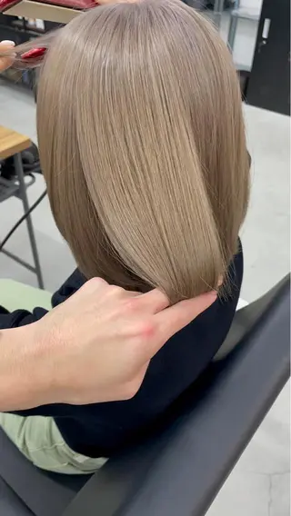 ミディアム カラー パーマ ヘアアレンジ メンズ キッズ ネイル マツエク・マツパ アイブロウ Eirデザイナーズ サロン茶屋町tomoのヘアスタイル