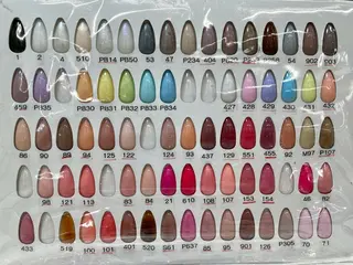 ネイル 佐藤 美沙のネイルデザイン