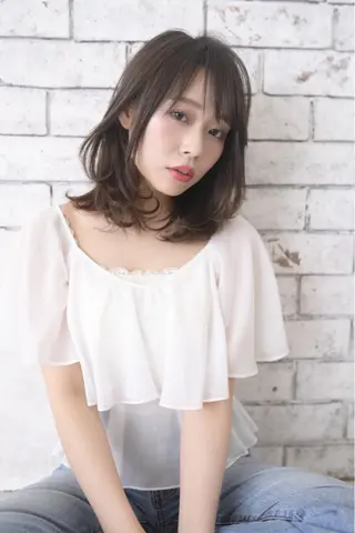 ミディアム KAMIGAMI所属・KAMIGAMI SAKAEのヘアスタイル