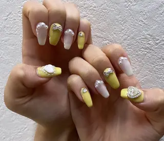 ネイル ジェイノヴァール所属・🫧yua 🌸🫧のネイルデザイン