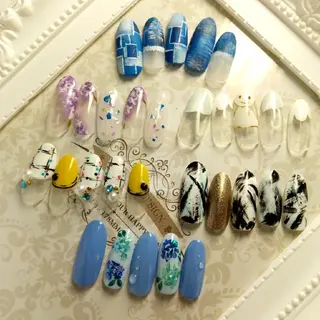 ネイル 島屋 千奈美のネイルデザイン
