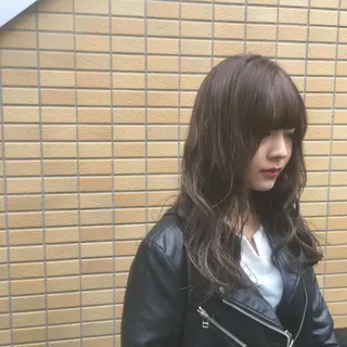 ロング カラー しのはら まどかのヘアスタイル