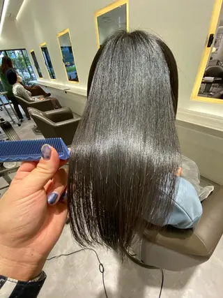 ロング ムトウセイマ/艶髪 /艶ケアWブリーチのヘアスタイル