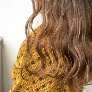 セミロング カラー ヘアアレンジ linette所属・🐩推し活🐩 FUTABA🍒のヘアスタイル