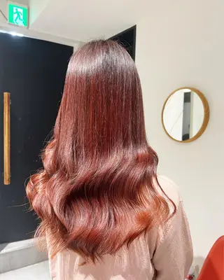 ロング カラー ai 梅田/暖色カラーのヘアスタイル