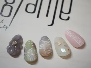 ネイル glaNje shioriのネイルデザイン