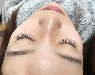 マツエク・マツパ 美容室ardmento 内 Lycka所属・Lycka リュッカのマツエク・マツパデザイン