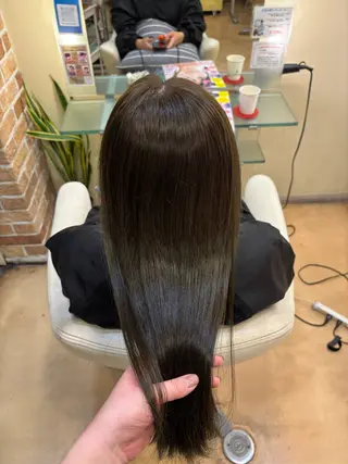 ロング CONCHE原店所属・岩木 花華のヘアスタイル