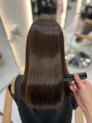 セミロング カラー Zina aimiのヘアスタイル