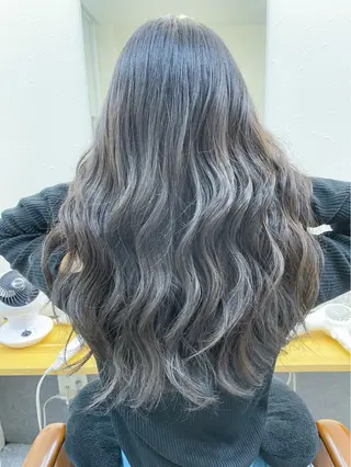 ロング H所属・H (エイチ) 烏丸御池店のヘアスタイル