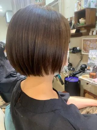 ショート カラー 林 友美のヘアスタイル
