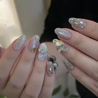 ネイル 相沢 さやかのネイルデザイン