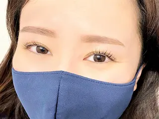 マツエク・マツパ エルフ 阿部月菜の眉毛・アイブロウイメージ