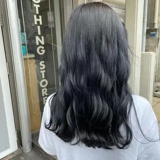 セミロング miloc那覇 MIKUのヘアスタイル