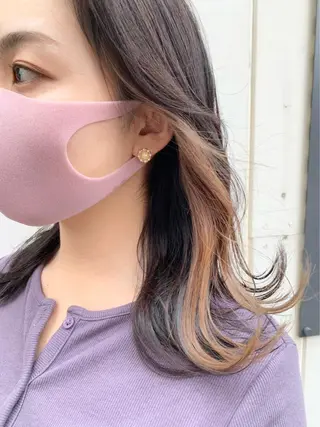 セミロング カラー 細沼 葵のヘアスタイル