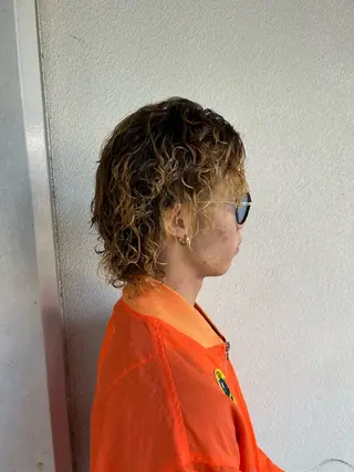 ショート ブルー所属・岩野 有紗のヘアスタイル