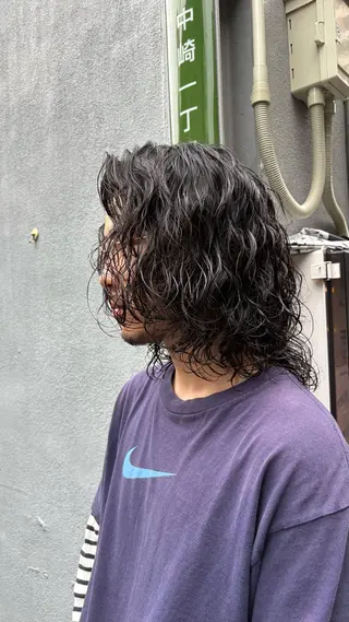 ミディアム パーマ メンズ keych所属・大阪メンズカット関田 拳のヘアスタイル