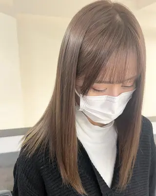 セミロング カラー ヘアアレンジ モリシゲ ヒカリ🦕🐬のヘアスタイル