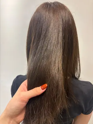 ミディアム NAVY Miharuのヘアスタイル