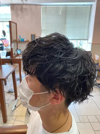 ショート カラー パーマ ヘアアレンジ メンズ メンズパーマの巨匠 鈴木純のヘアスタイル