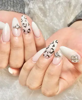 ネイル cie/42° NIJINAのネイルデザイン