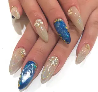 ネイル 矢崎 千春のネイルデザイン