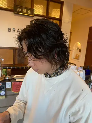 ミディアム パーマ 権 燦易のヘアスタイル