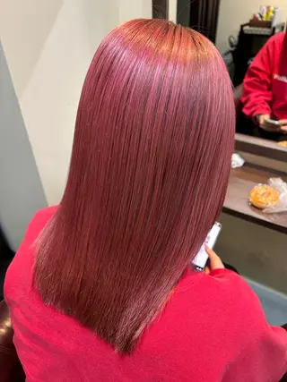 ミディアム 水谷 菜央のヘアスタイル